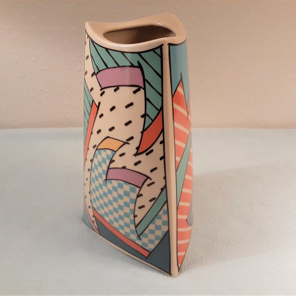 Rosenthal Studio Line Flash Series Triangular Vase by DOROTHY HAFNER